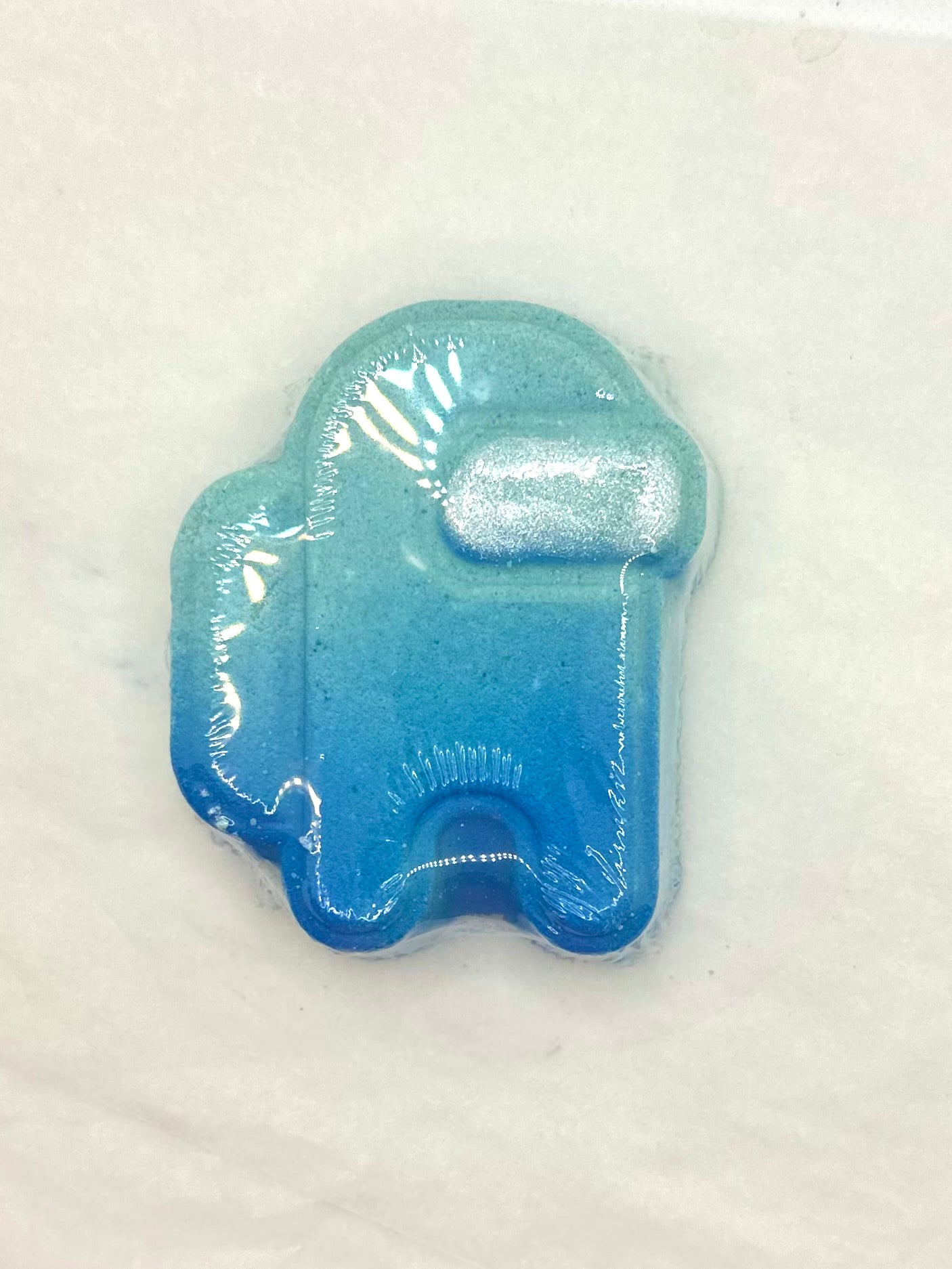 Amung us bath bomb