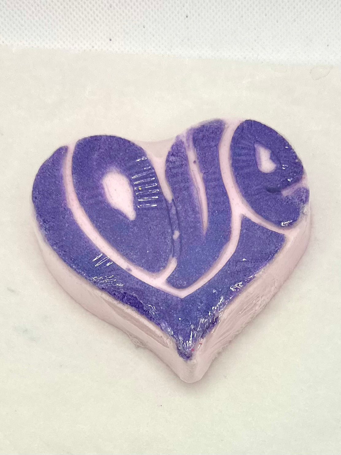 Love heart bath bombs