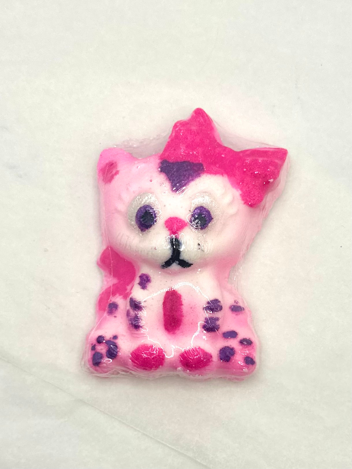 Cat bath bomb