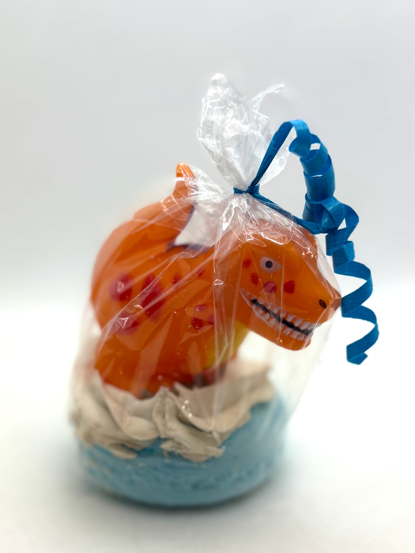 Bath Bomb w/Bubble Frosting/ Dino toy
