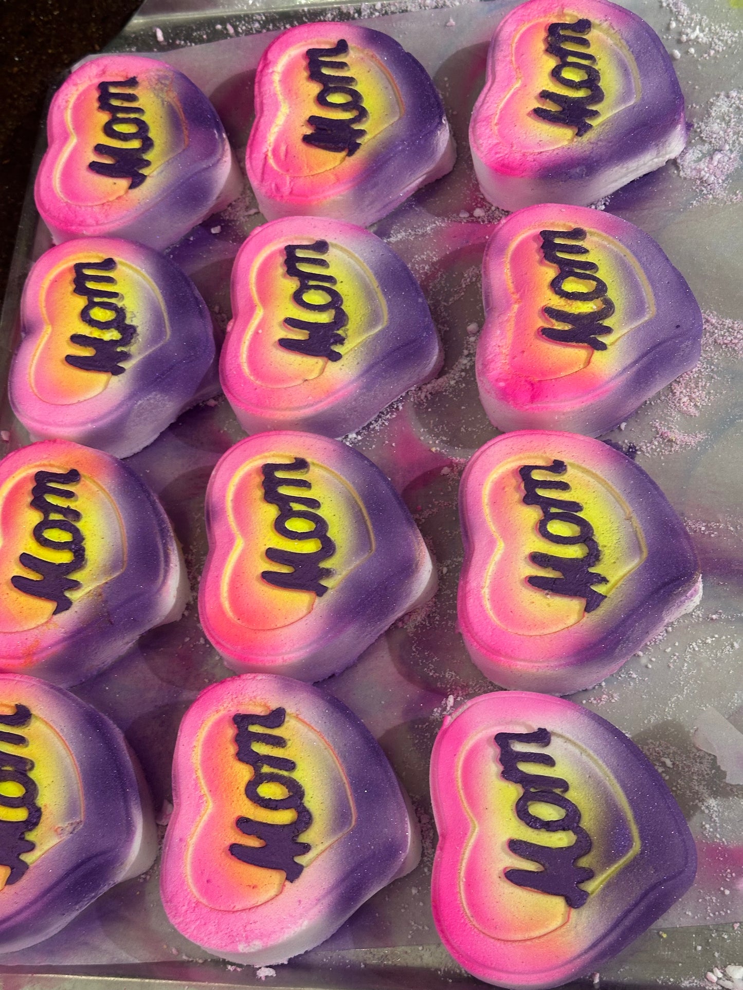 Mom heart bath bomb