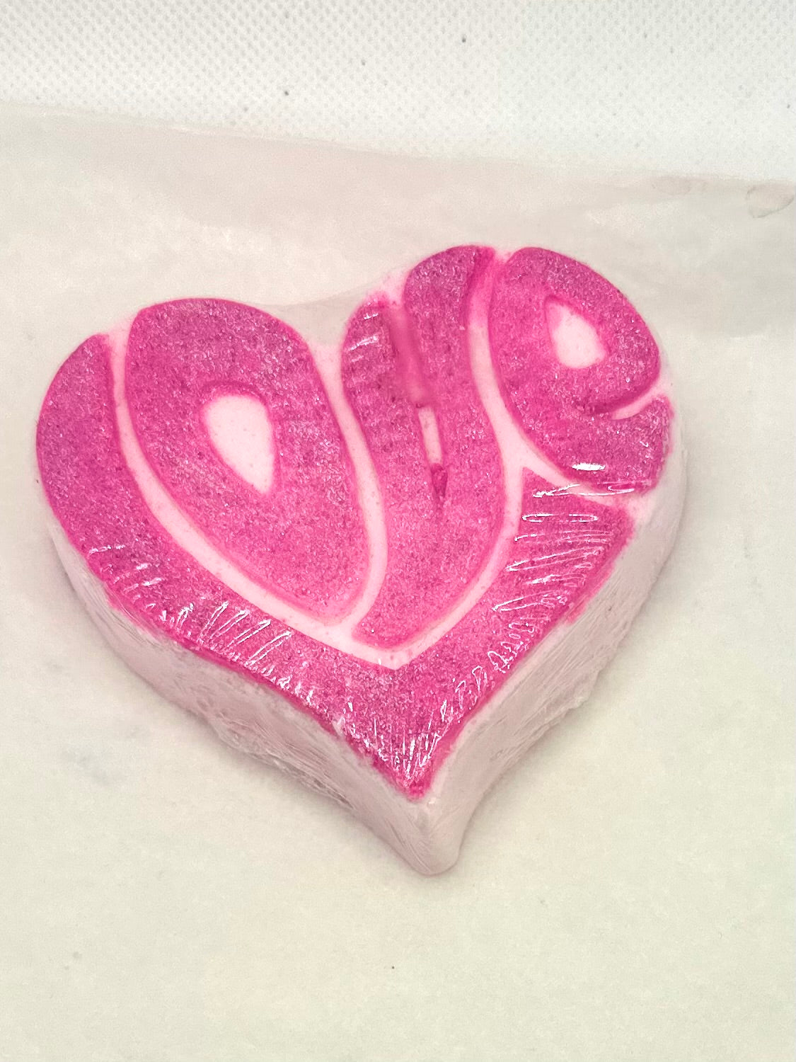 Love heart bath bombs