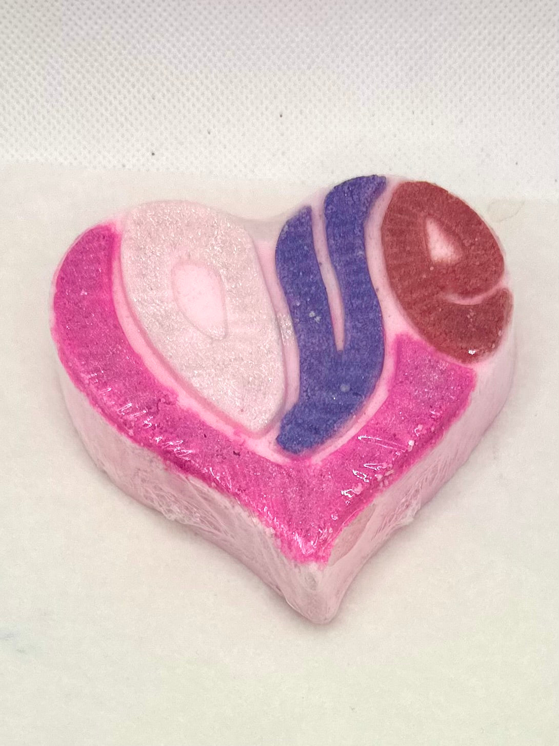 Love heart bath bombs