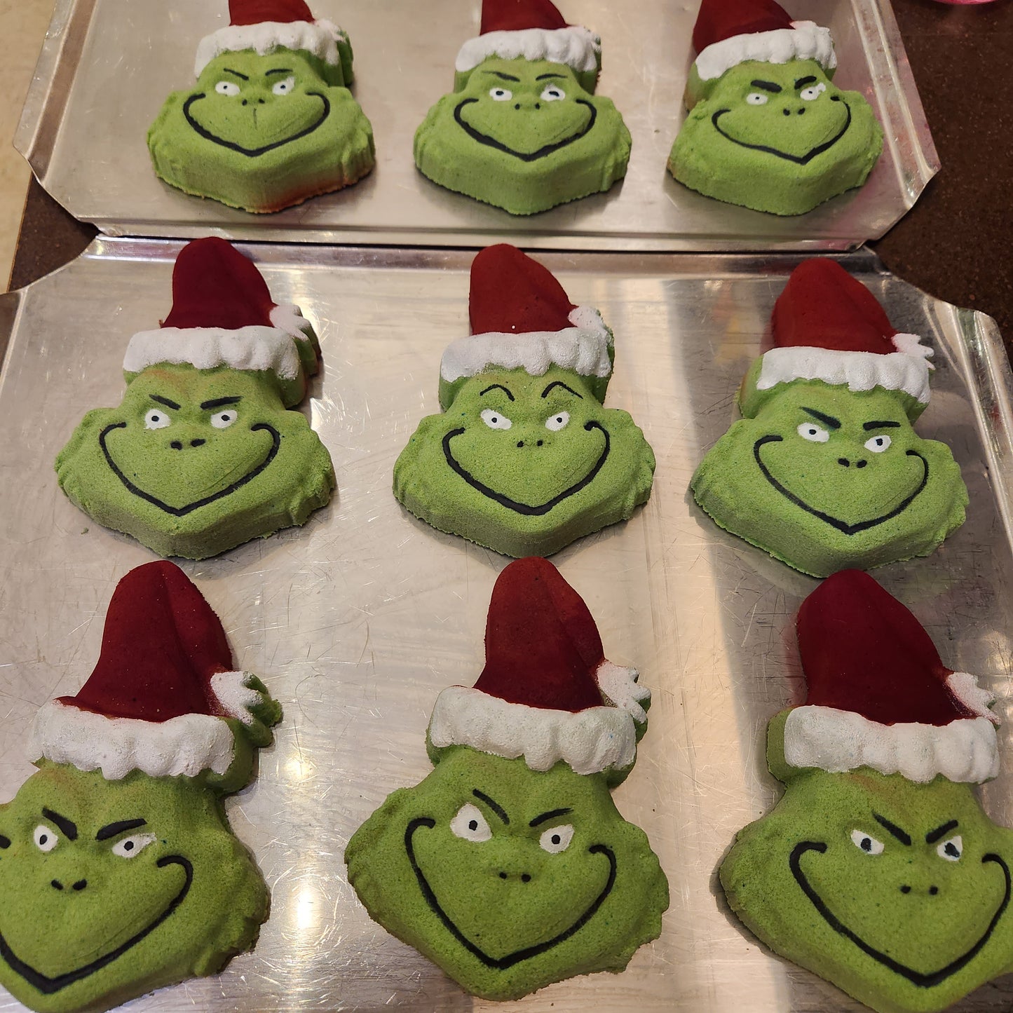 Grinch Bath Bomb